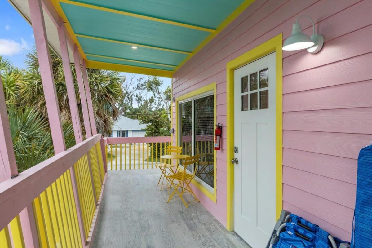 Charming Suite With Balcony And Bikes In Historic Sandpiper Inn Sanibel Zewnętrze zdjęcie
